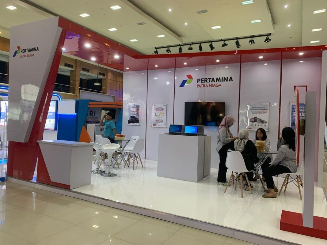 Kontraktor stand pameran